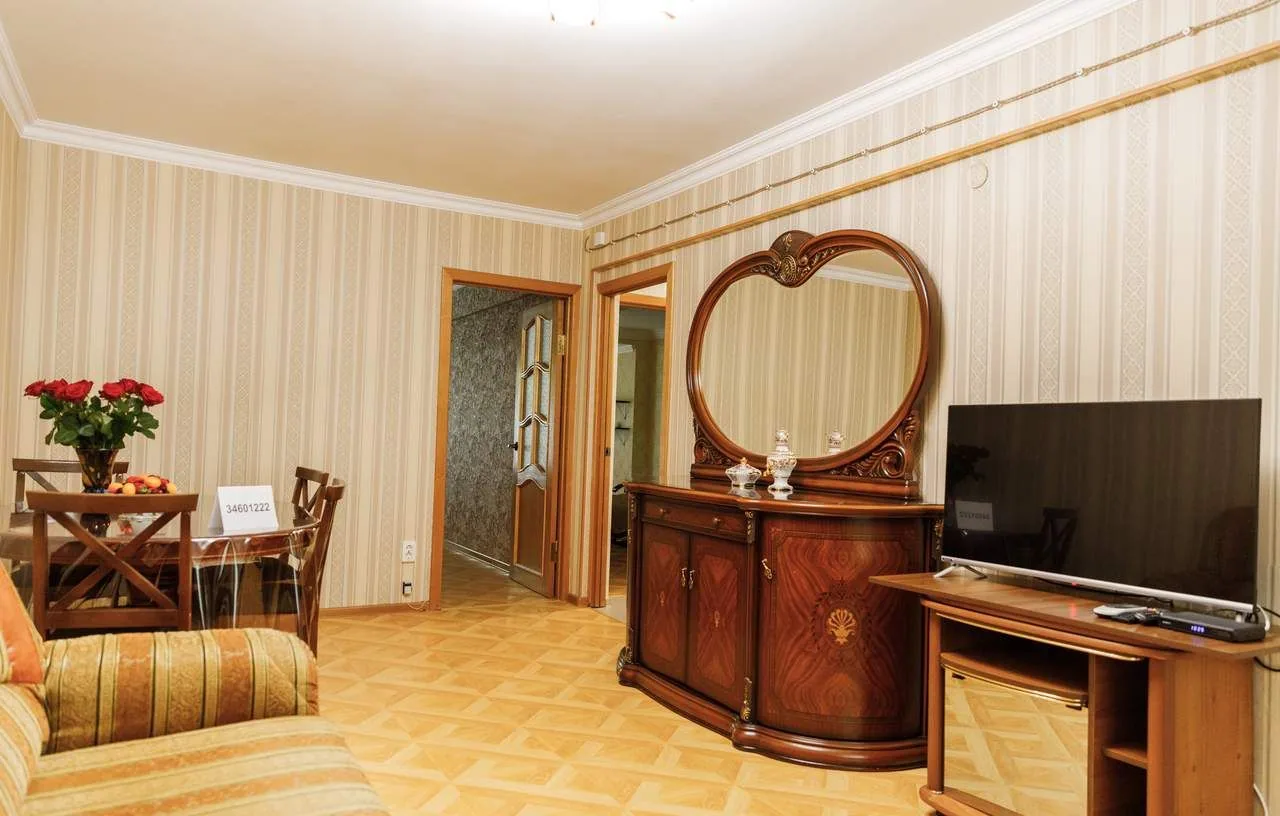 Трёхкомнатная квартира в центре для 9 человек, Адлер — фото 3