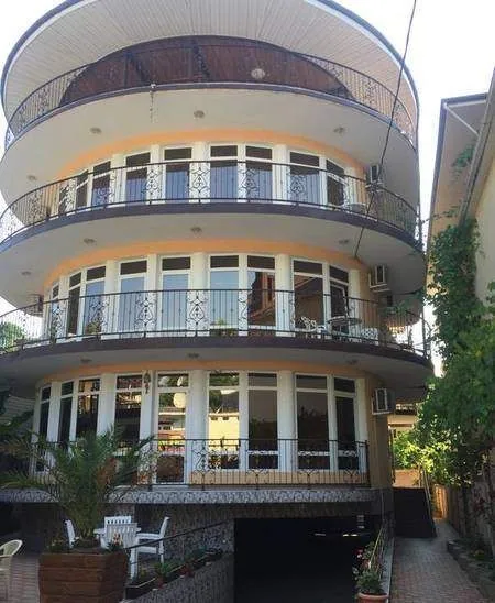 София, Вардане — photo 4