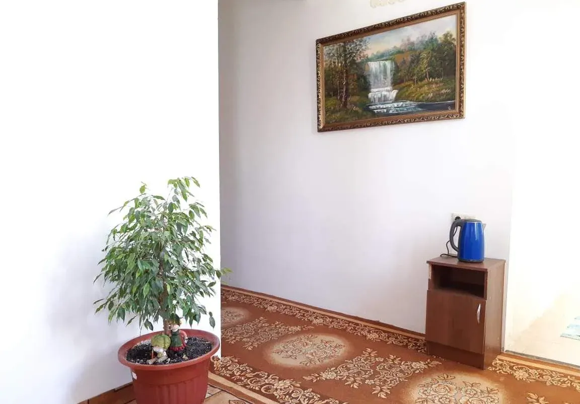 Ника, Лоо — foto 2